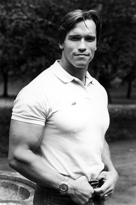 ביוגרפיה של ארנולד שוורצנגר - שחקן מפורסם ו bodybuilder